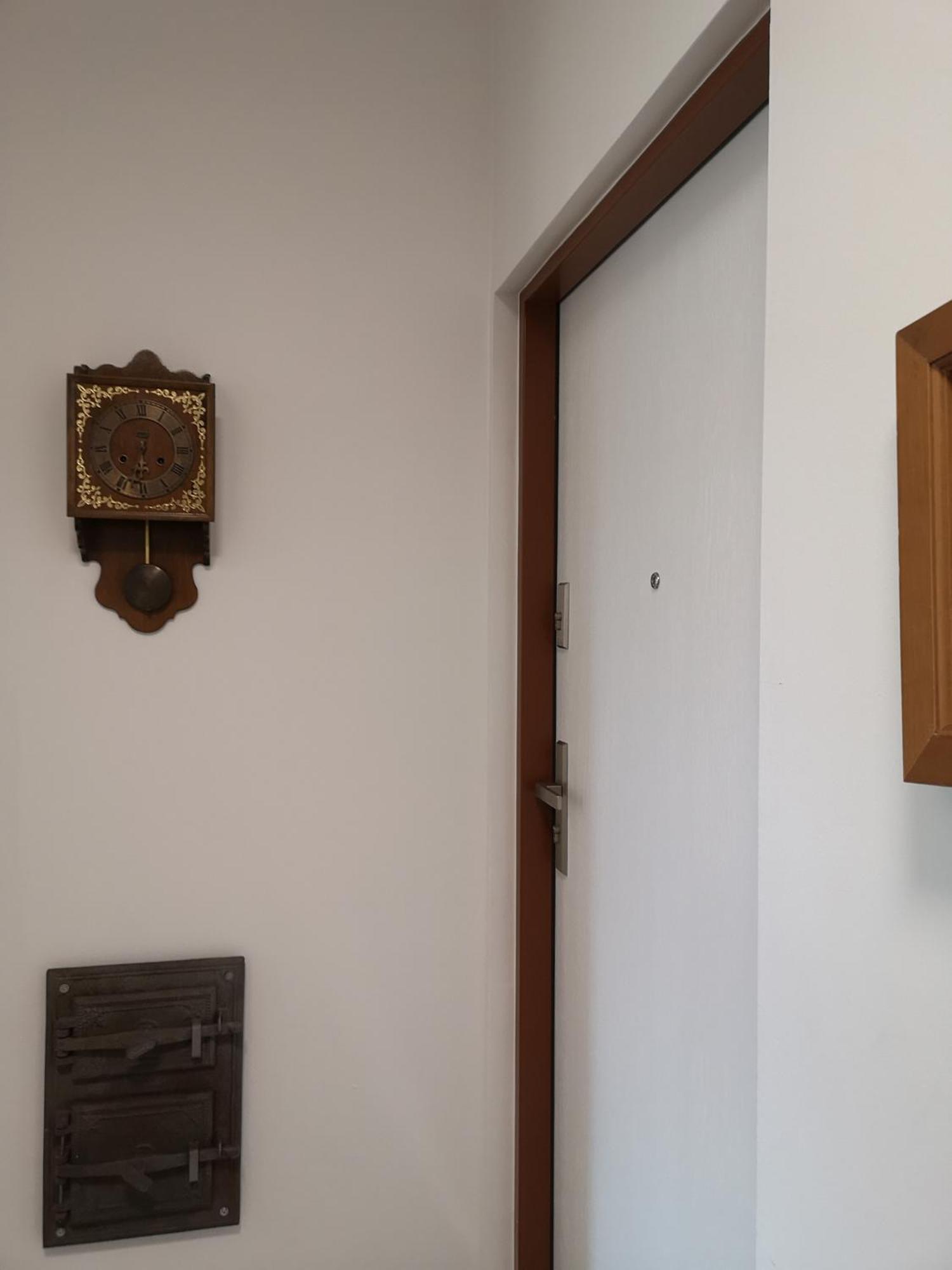 141 Z Podwojnym Lozkiem I Rozkladana Sofa